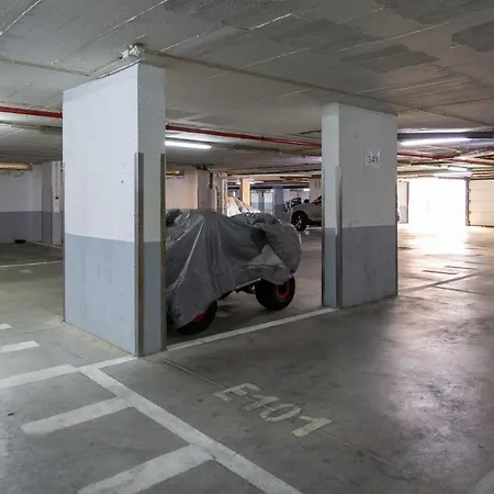 Vilamoura Sunny 2bdr By Lovelystay ローレ