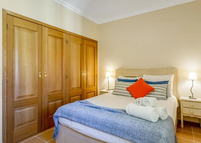 Vilamoura Sunny 2bdr By Lovelystay Apartament