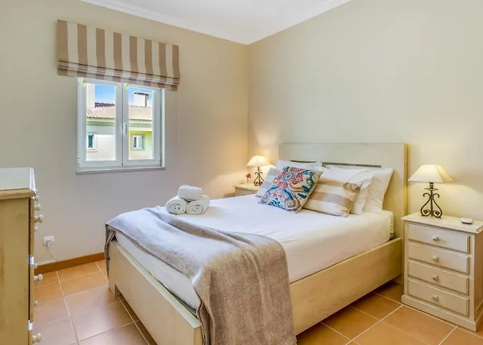 Vilamoura Sunny 2bdr By Lovelystay *