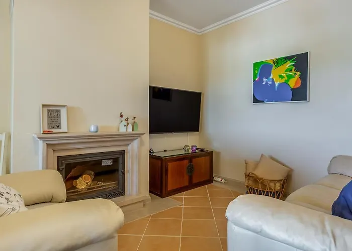 Vilamoura Sunny 2bdr By Lovelystay *